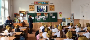 Сотрудники СК России провели для школьников  патриотический урок